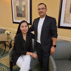 Meet your Posher, Dhey